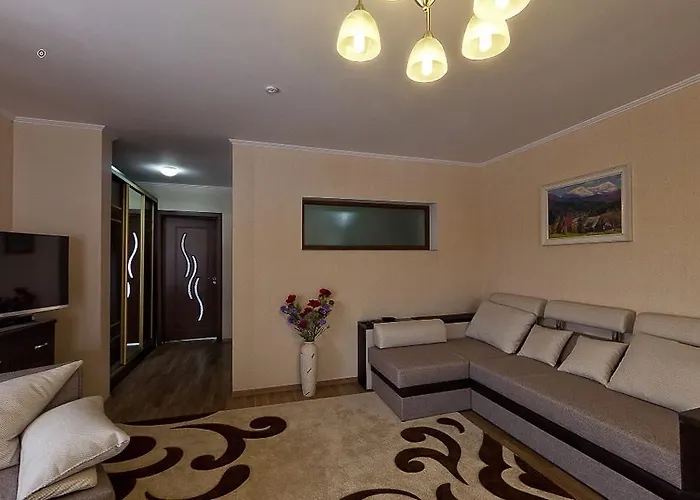Отель Alpen House *
