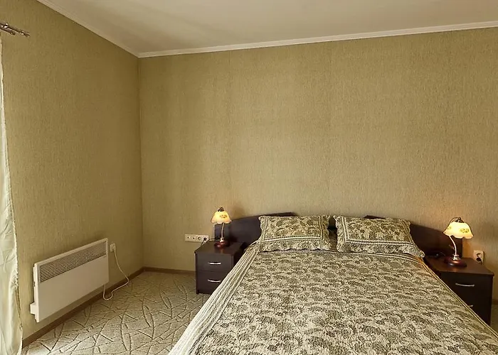 Отель Alpen House *